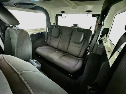 Used 2023 Jeep Wrangler Sport AWD/4WD image 25