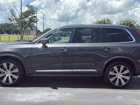 Used 2024 Volvo XC90 B6 Plus w/ Protection Package Premier image 4