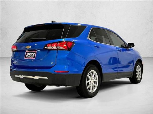 Used 2024 Chevrolet Equinox LT FWD image 2