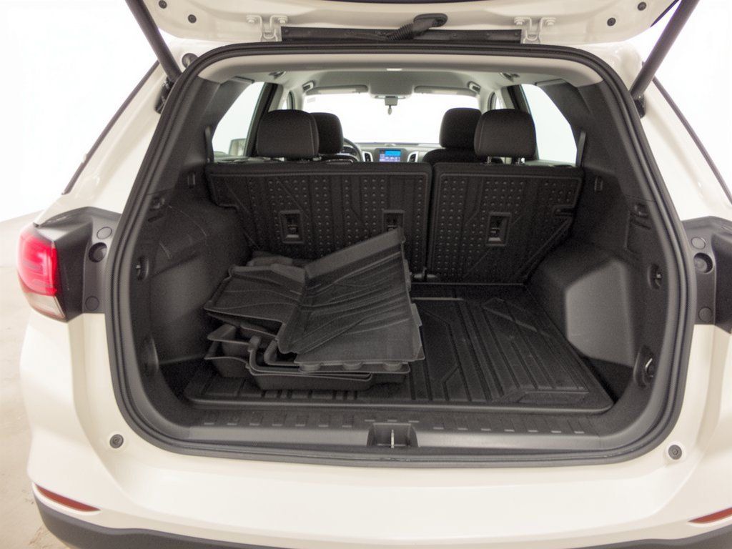 Used 2024 Chevrolet Equinox LT w/ LPO, Floor Liner Package FWD image 28