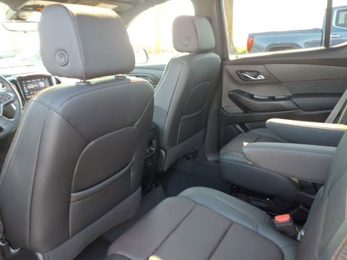 Certified 2023 Chevrolet Traverse High Country AWD/4WD image 27