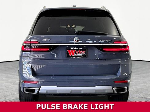 Used 2023 BMW X7 xDrive40i w/ Premium Package AWD/4WD image 5