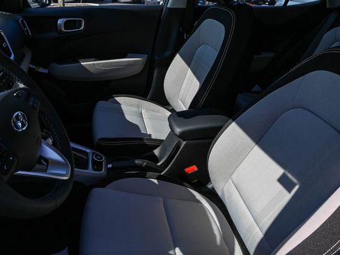 Certified 2026 Hyundai Venue SEL FWD image 18