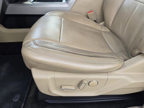 Used 2017 Ford F350 Lariat w/ Lariat Ultimate Package image 26