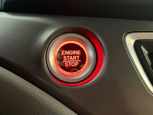Used 2021 Honda Pilot EX image 28