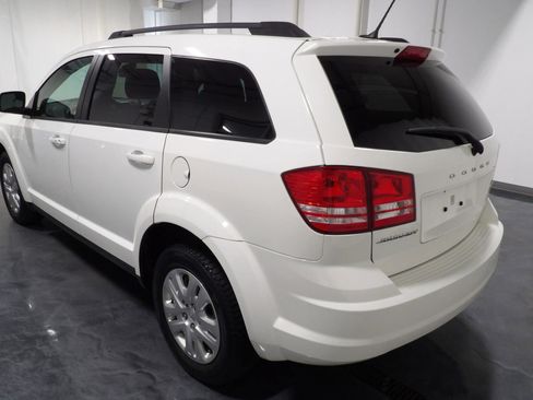 Used 2018 Dodge Journey SE image 5