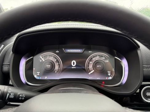 New 2026 RAM 1500 Laramie AWD/4WD image 17