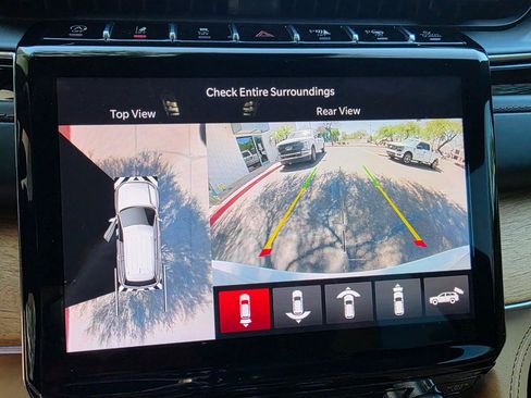 Used 2023 Jeep Grand Cherokee Summit AWD/4WD image 32