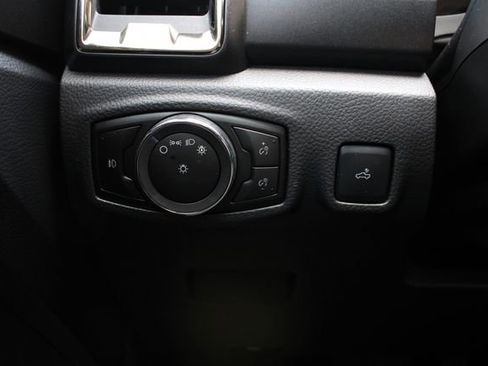 Used 2023 Ford Ranger Lariat w/ Tremor Off-Road Package image 9