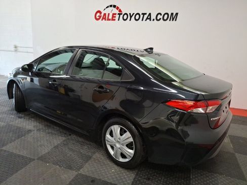Used 2021 Toyota Corolla LE image 8