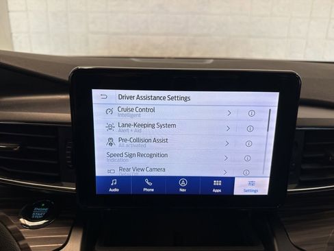 Used 2020 Ford Explorer Limited AWD/4WD image 43