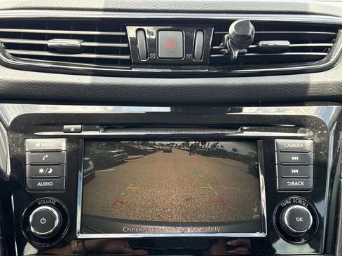 Certified 2021 Nissan Rogue Sport S FWD image 22