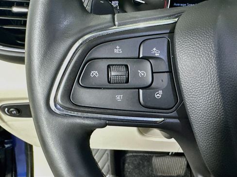 Used 2023 Buick Envision Avenir FWD image 16