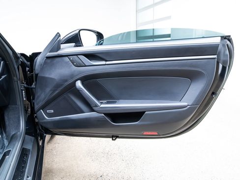 Used 2022 Porsche 911 Carrera GTS RWD image 30