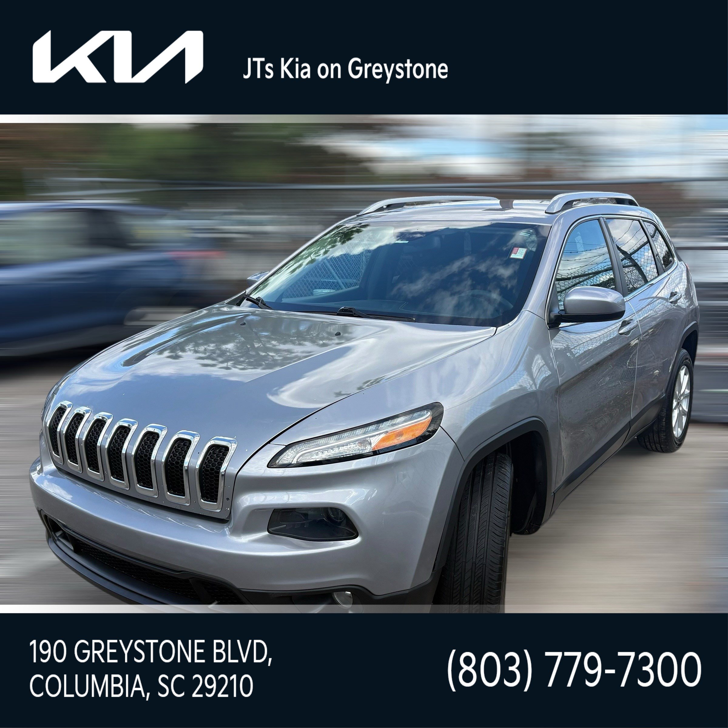 Used 2018 Jeep Cherokee Latitude FWD image 1