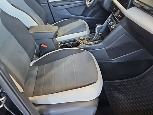 Used 2025 Volkswagen Taos S image 12