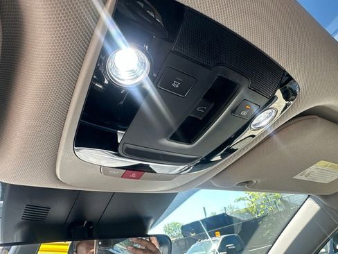 Used 2024 Kia Sorento S w/ Panoramic Sunroof Package AWD/4WD image 17
