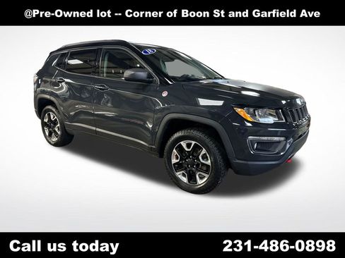 Used 2018 Jeep Compass Trailhawk w/ Leather Interior Group AWD/4WD image 7