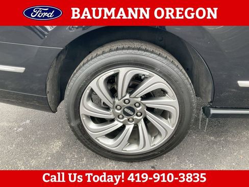 Used 2023 Lincoln Navigator Reserve AWD/4WD image 27