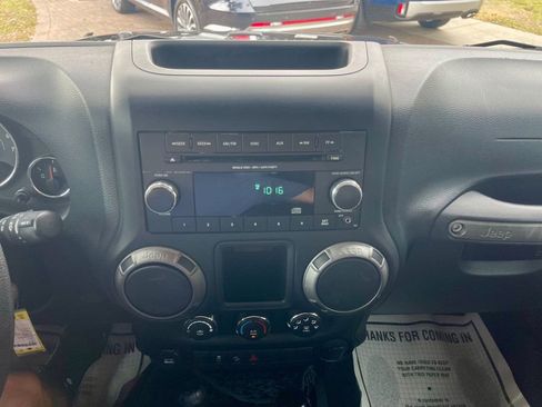 Used 2013 Jeep Wrangler Sport image 15