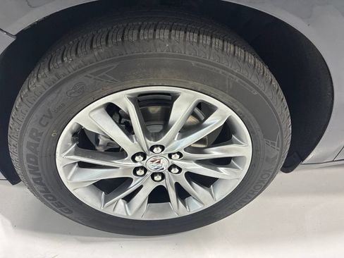 Used 2023 Buick Enclave Avenir w/ Avenir Technology Package FWD image 12