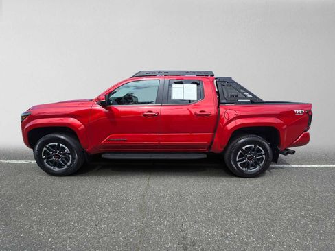 Used 2024 Toyota Tacoma TRD Sport w/ TRD Sport Premium Package AWD/4WD image 6