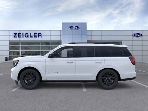 New 2026 Ford Expedition Platinum w/ Stealth Appearance Package AWD/4WD image 3