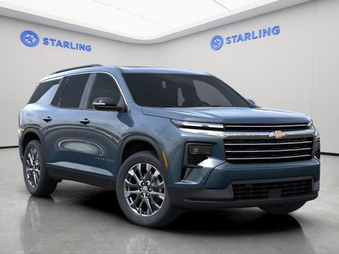 New 2026 Chevrolet Traverse LT w/ Enhanced Driving Package FWD image 7