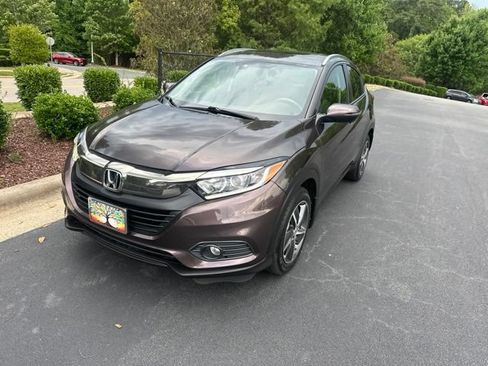 Used 2022 Honda HR-V EX image 3