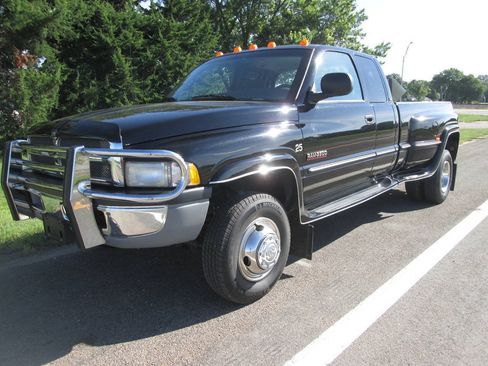 Used 1998 Dodge Ram 3500 Truck 4x4 Quad Cab image 3