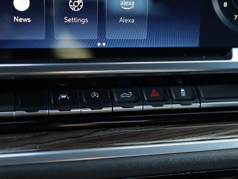 Used 2023 Chevrolet Silverado 1500 LT image 17