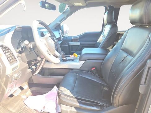 Used 2017 Ford F150 Lariat image 9