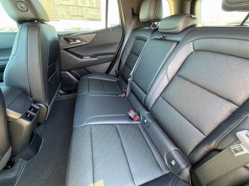 New 2026 Chevrolet Equinox LT w/ Convenience Package II image 23