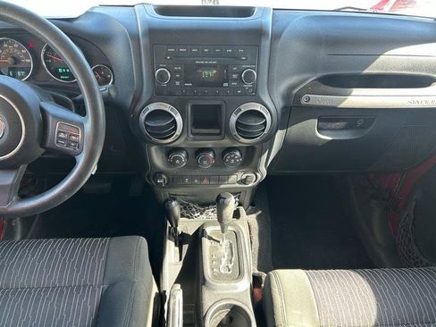 Used 2012 Jeep Wrangler Unlimited Sport image 11
