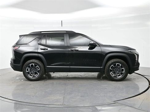 Used 2026 Chevrolet Equinox ACTIV w/ Convenience Package III image 8