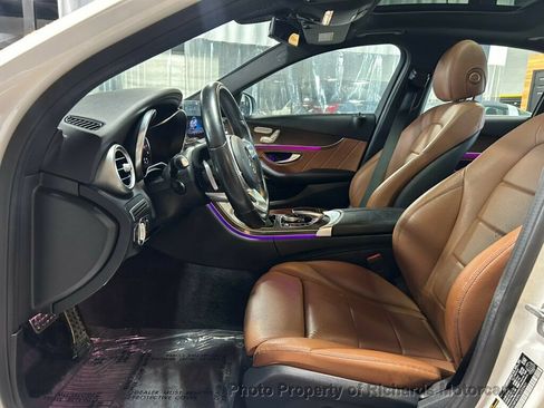 Used 2020 Mercedes-Benz C 300 4MATIC Sedan image 11
