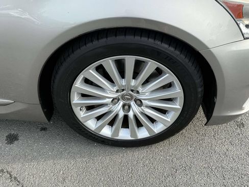 Used 2017 Lexus LS 460 AWD w/ Comfort Package image 7