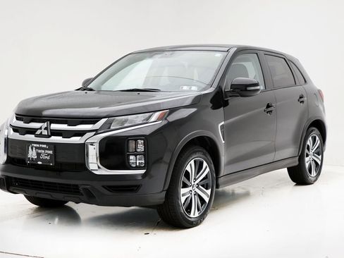 Used 2024 Mitsubishi Outlander Sport SE image 2