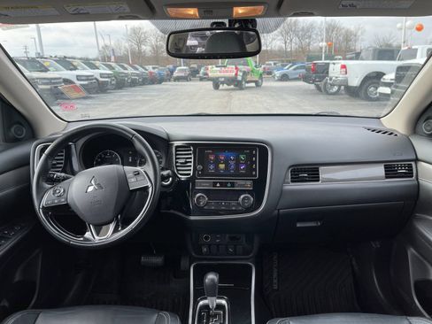 Used 2019 Mitsubishi Outlander SEL image 15