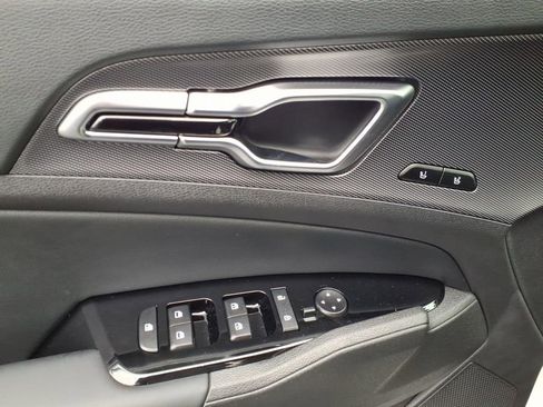 Used 2025 Kia Sportage SX Prestige image 9