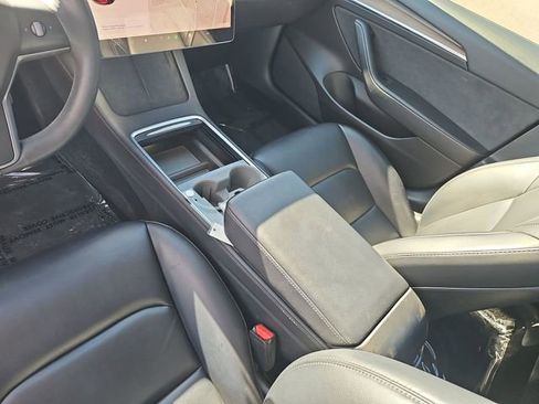 Used 2022 Tesla Model 3 Base image 23