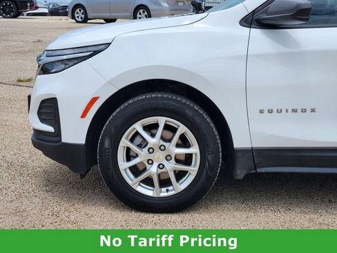 Used 2022 Chevrolet Equinox LS w/ LS Convenience Package AWD/4WD image 7