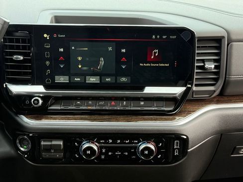 New 2026 GMC Sierra 1500 SLE image 29