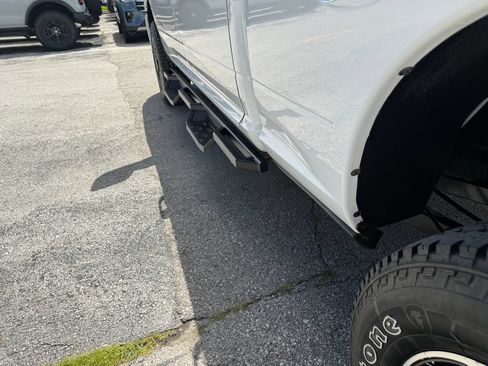 Used 2026 RAM 2500 Laramie AWD/4WD image 15