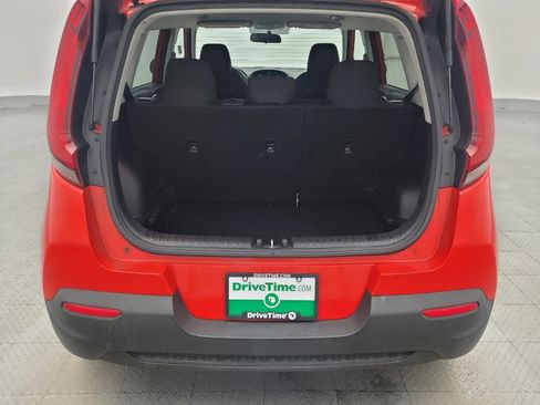 Used 2022 Kia Soul LX image 29