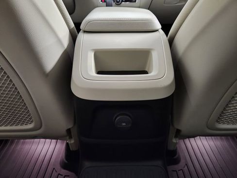 Used 2025 Volvo XC60 T8 Plus w/ Protection Package Premier image 30