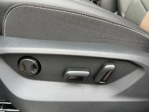 New 2026 Volkswagen Atlas SE image 7