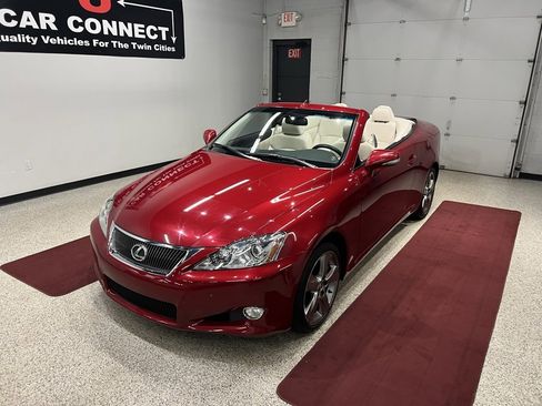 Used 2010 Lexus IS 350C image 4