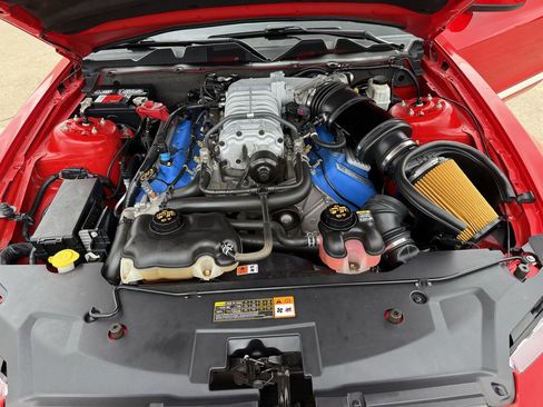 Used 2011 Ford Mustang Shelby GT500 w/ SVT Performance Pkg RWD image 28