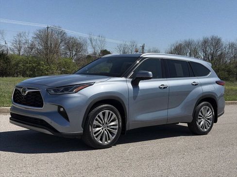 Used 2022 Toyota Highlander Platinum image 46